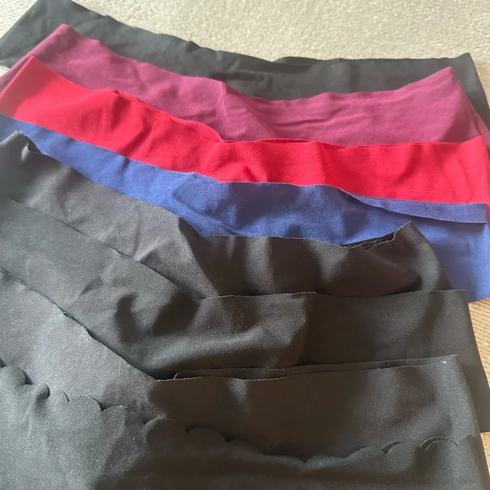 Victoria's Secret set of 9 women’s panties - Picture 2 of 4